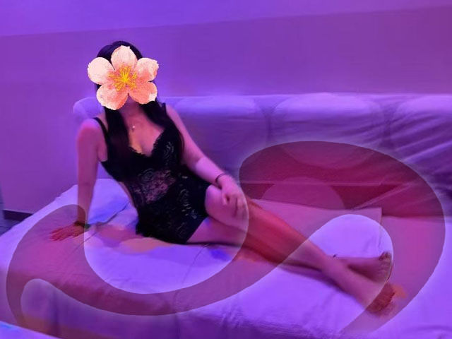 Asia Girls: Bild Asia Girl Emma in Wien