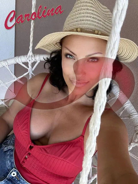 Girls | Models | Callgirls: Bild Carolina in Pasching