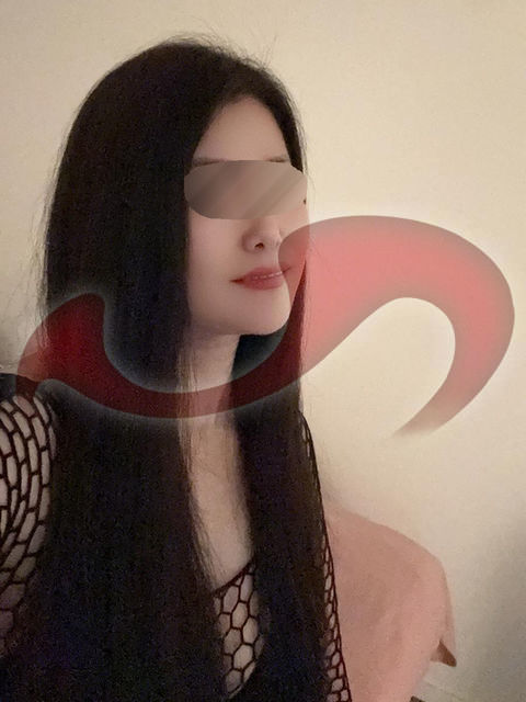 Girls | Models | Callgirls: Bild Momo in Wien 