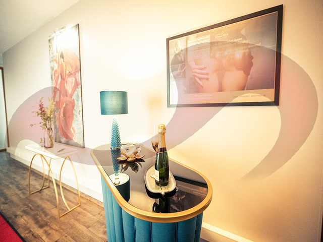 Sex Jobs | Erotik Immobilien: Bild Emotion Wellness / Sensual Emotion  sucht Rezeptionistin  in Wien  Sex Jobs | Erotik Immobilien: Bild Emotion Wellness / Sensual Emotion  sucht Rezeptionistin  in Wien