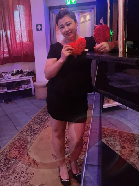 - Asia Girls: Asia Girl Feifei in Wien / Wien , Puchsbaumgasse 49