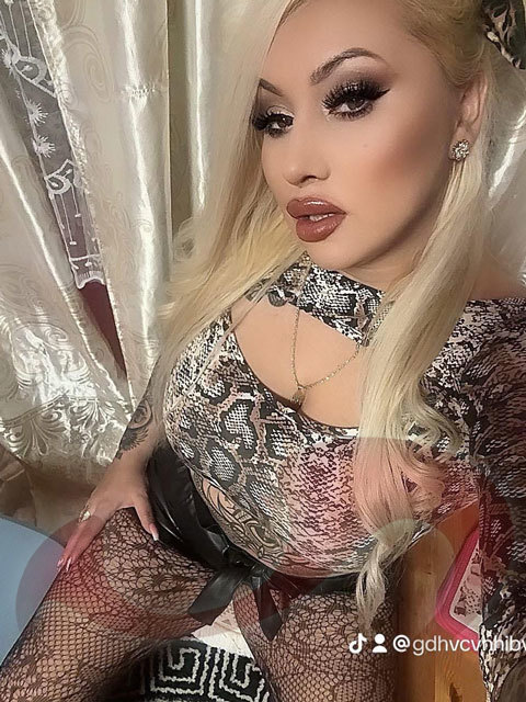  MELANIE - NEU IM HAUS!  in Ober&ouml;sterreich  / Linz , B�ckerm�hlweg / TOREINFAHRT ZU RUBENSSTRASSE 45 A / 