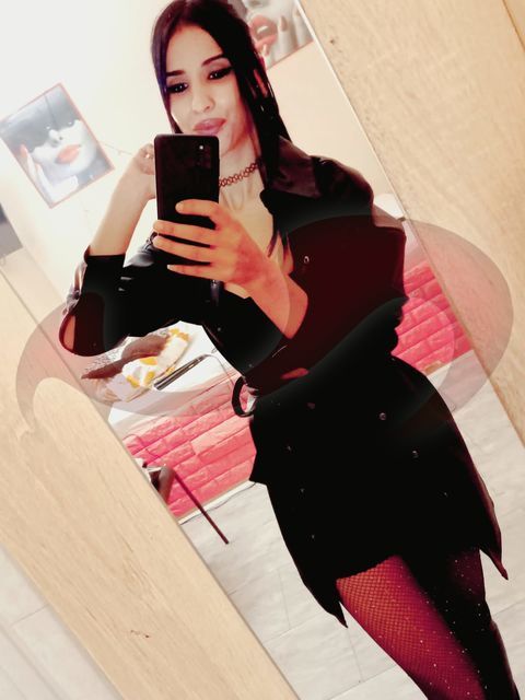 - Girls | Models | Callgirls: Lara in Tirol / Innsbruck , Grabenweg 65